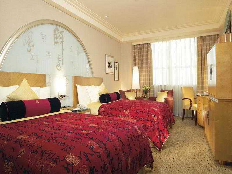 Hotel Renaissance Pudong 5*