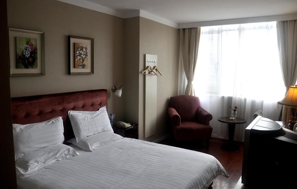 Eager Otel *