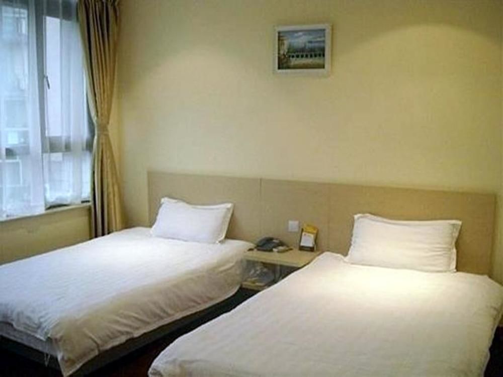 Maiju Hotel 2*