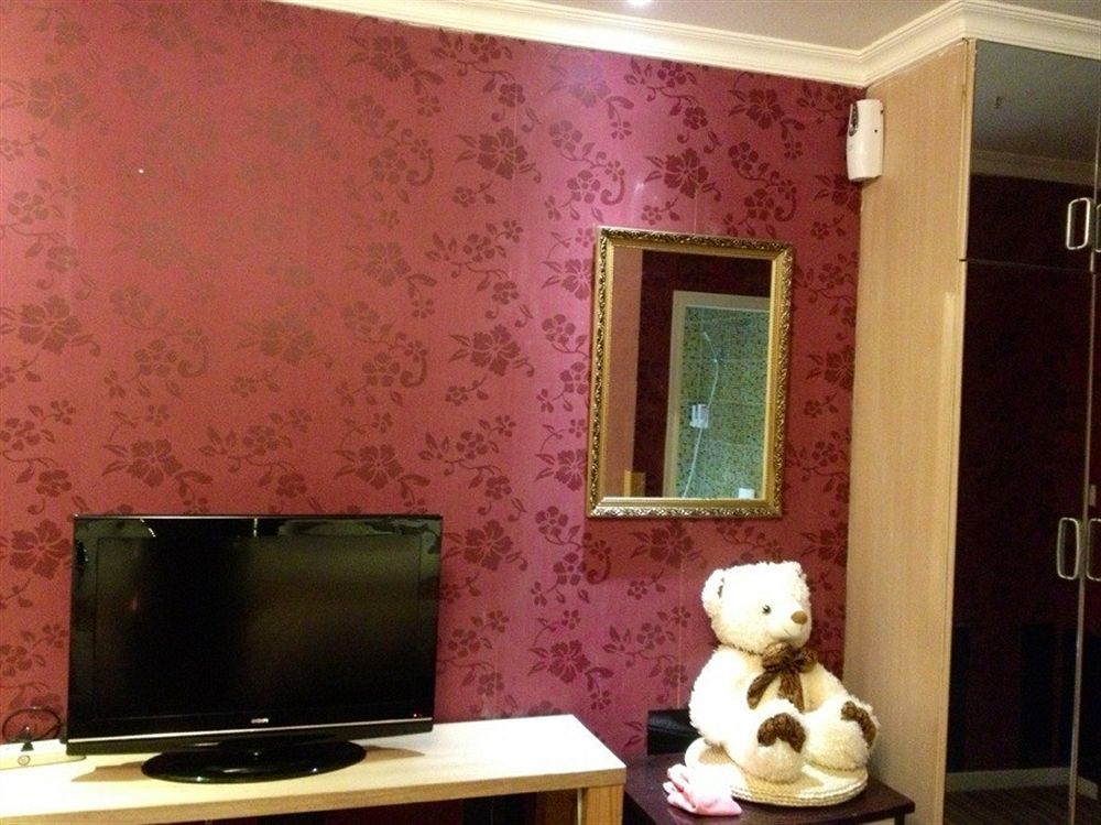 Hotel Jiujiu Holiday 3*