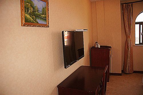 Regius Exhibition Hotel 4*