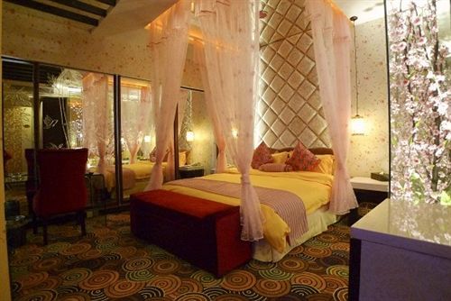La Casa Hotel