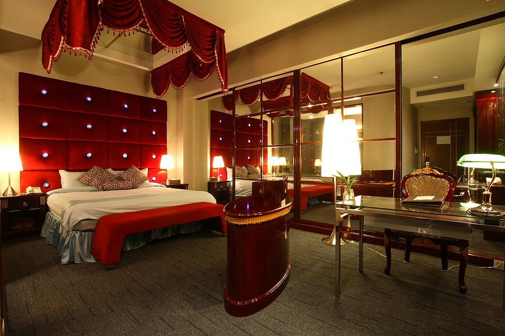 Hotel La Casa 4*