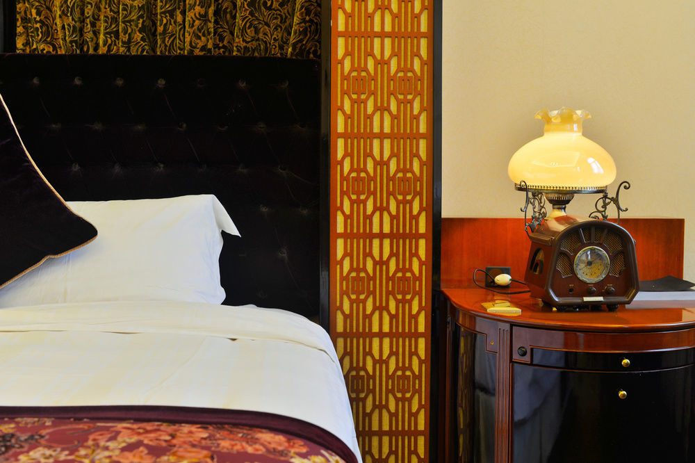 Mansion Hotel