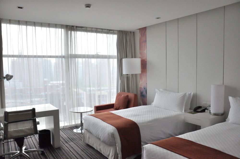Hotel Grand Mercure Century Park 5*
