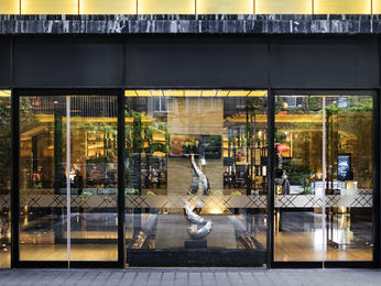 Grand Mercure Central Hotel *