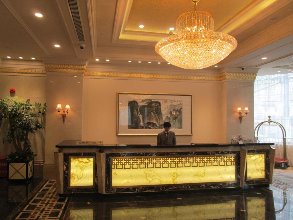 Xinghua Otel Şanghay