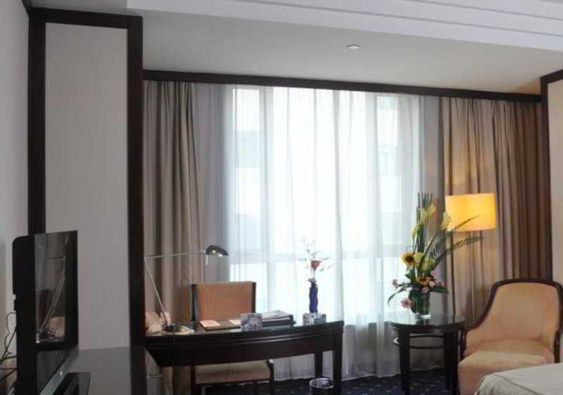 Pod The Bund Guangdong Road 4*