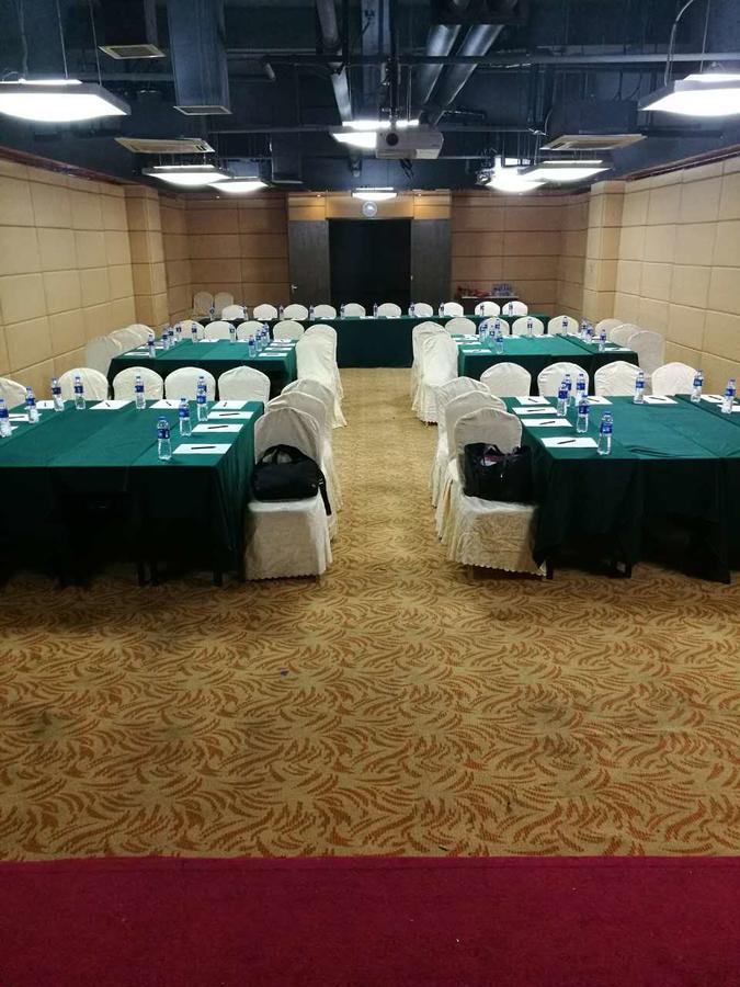 Hotel Gloria Plaza Kangqiao Shanghái