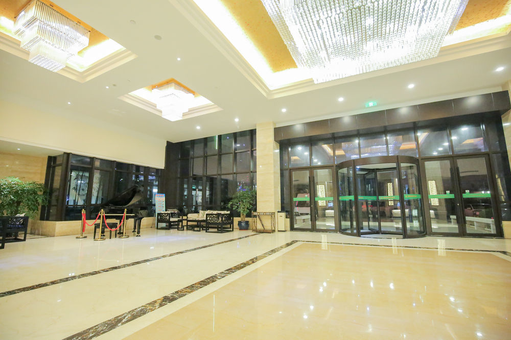New Knight Royal Airport And International Otel 4*