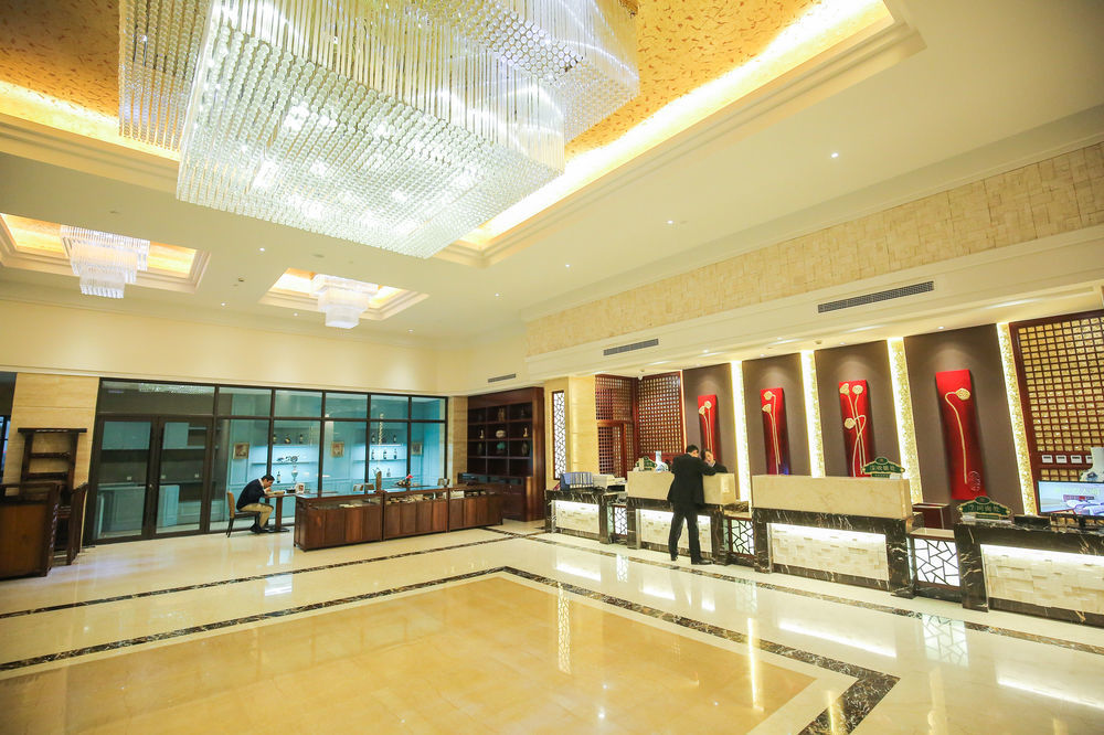 New Knight Royal Airport And International Otel 4*