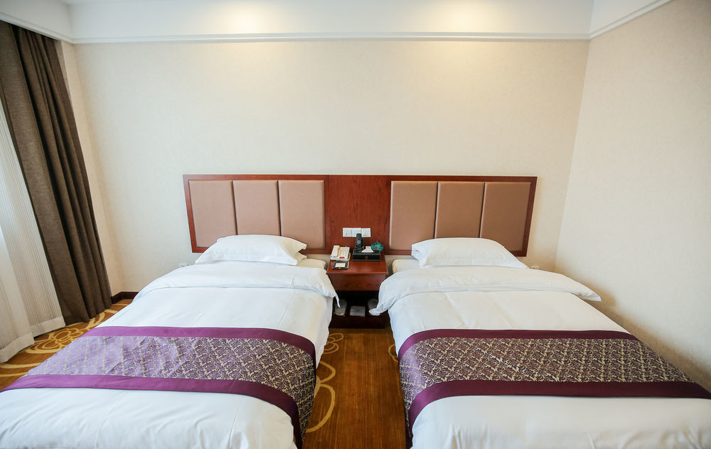 New Knight Royal Airport And International Otel Şanghay