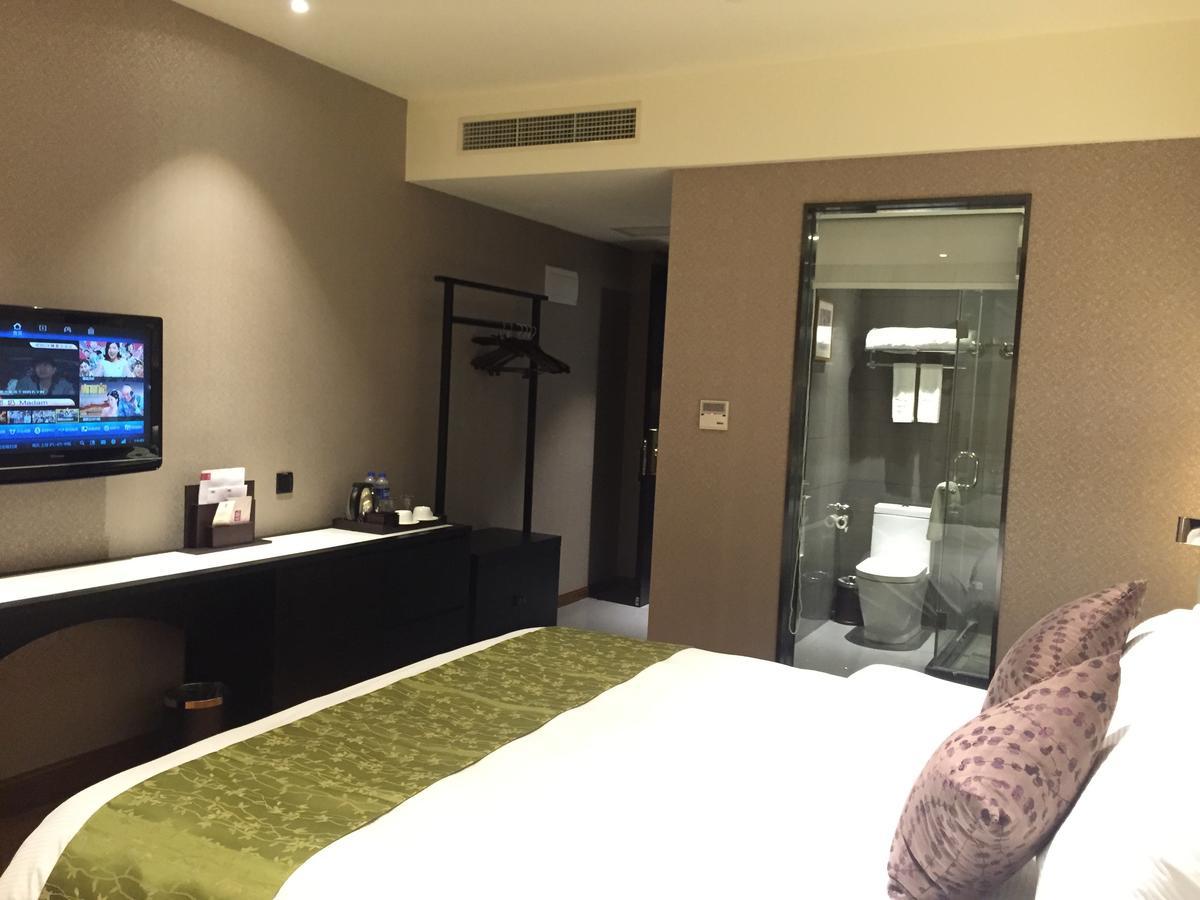 Yitel Pudong Airport Chuansha Branch Hotel Shanghai