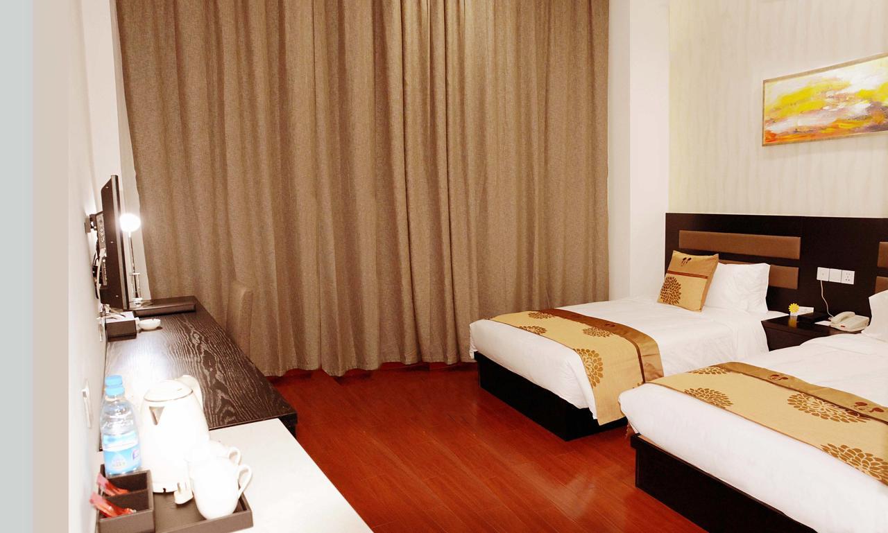 Chuansha Hotel 3*