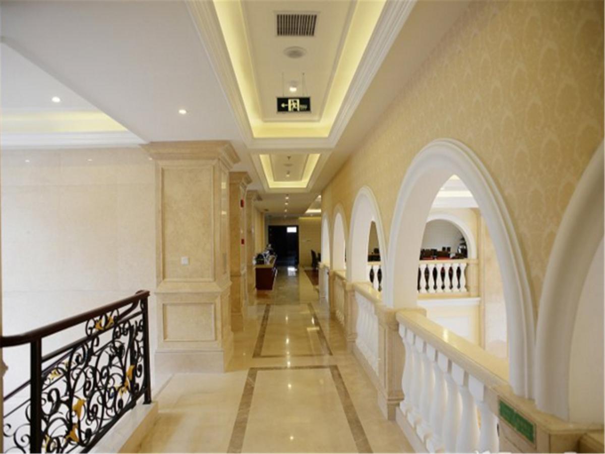 Vienna International Pudong Huinan 4* Shanghai