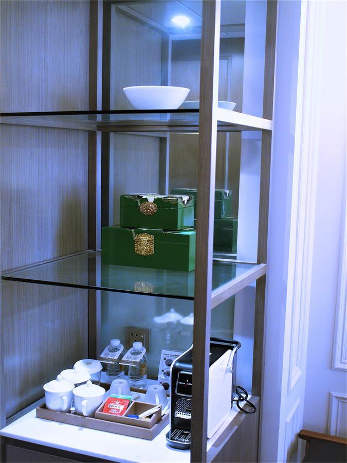 Hotel Golden Tulip New Asia The Bund 4*