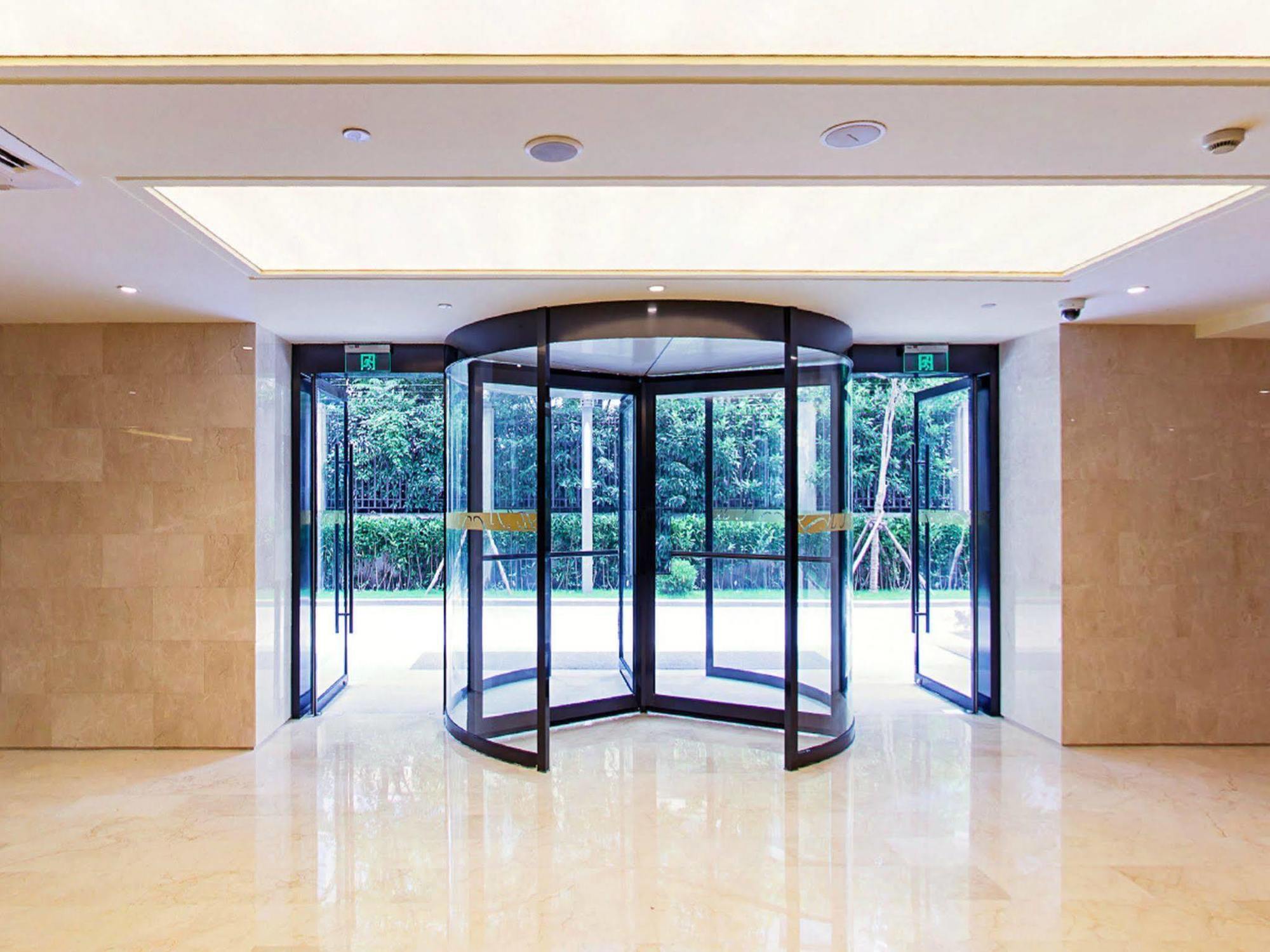 Hotel Ji Hongqiao Gubei Road Branch