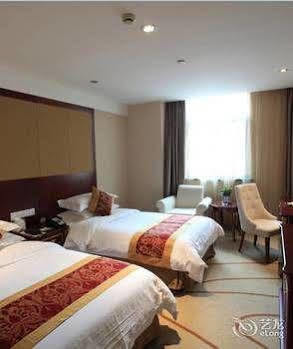 Hotel Vienna International Hongkou Guangyue Road 3*