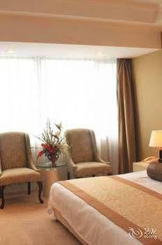 Otel Xinghua 3*