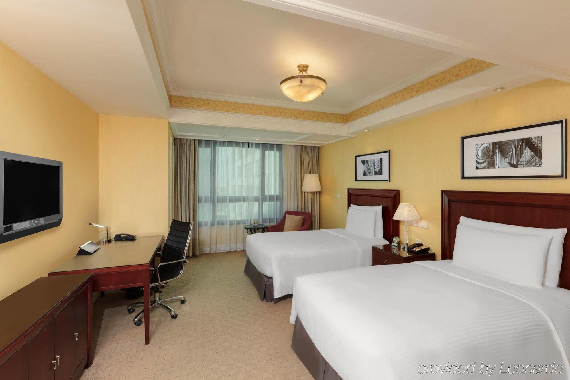 Hotel Parkline Century Park 5*