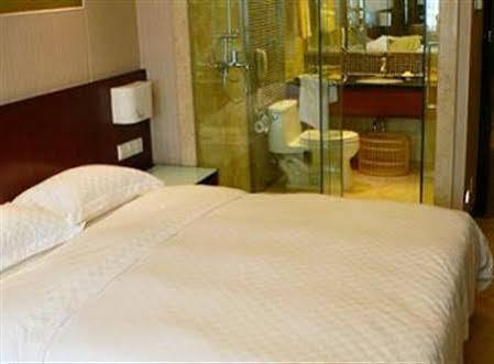 Howard Johnson Wyndham Leonora Plzaz 3* Shanghai