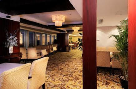 Hotel Howard Johnson Wyndham Leonora Plzaz