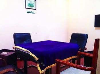 Greentree Inn Shanghai Wild Zoo Dachuan Freeway Express Hotel 2* Shanghai