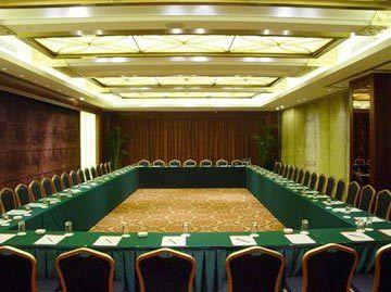 Ramada Hongkou 3*