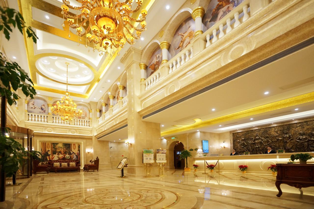Vienna International - Pudong Airport Free Trade Zone - Free Shuttle Bus To Pvg Airport And Land Otel 4*