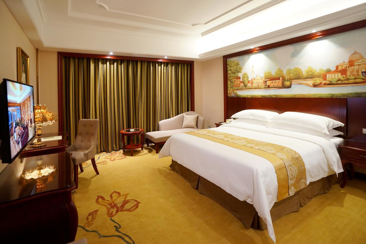 Otel Vienna International - Pudong Airport Free Trade Zone - Free Shuttle Bus To Pvg Airport And Land Şanghay