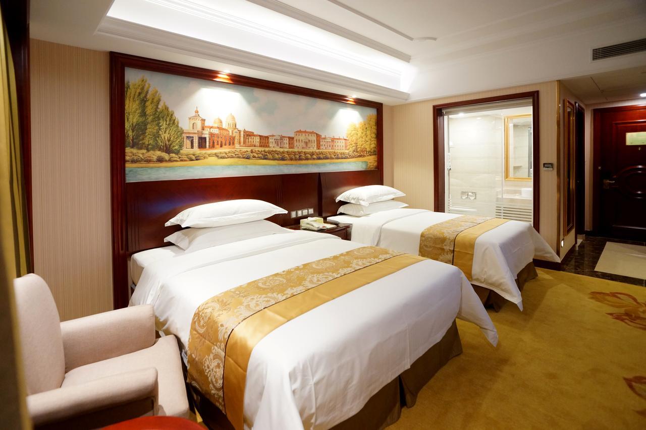 Vienna International - Pudong Airport Free Trade Zone - Free Shuttle Bus To Pvg Airport And Land Otel Şanghay