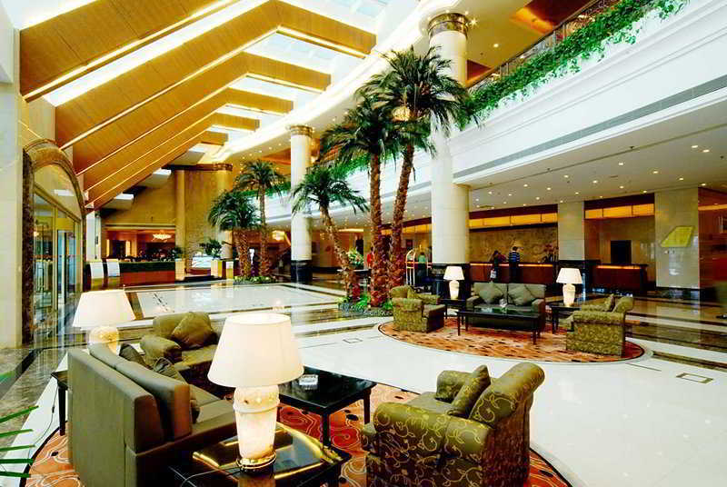 Ramada Plaza Pudong Airport - A Journey Starts At The Pvg Airport 4*