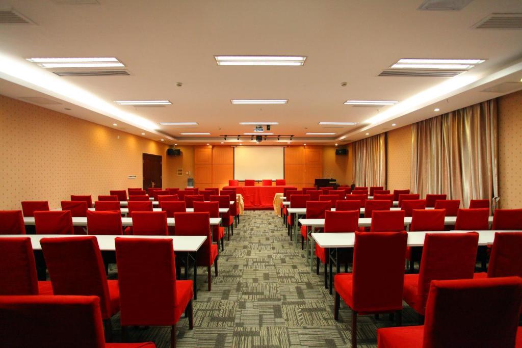 Hong Jin International - Pudong Airport Hotel 2*