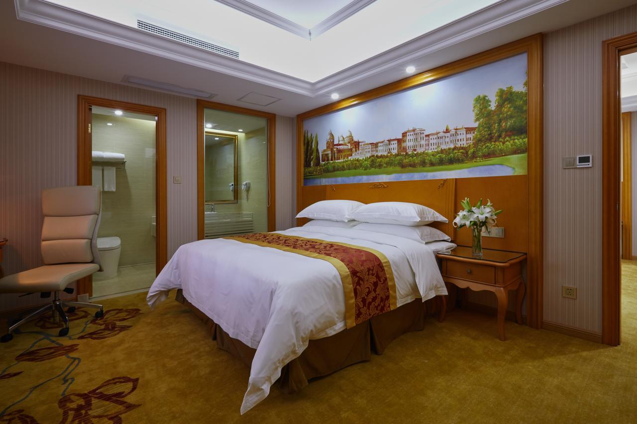 Venus International South Shenjiang Road 3* Shanghai