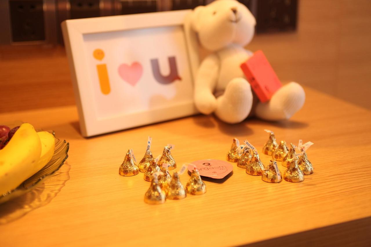 Iu Dongchuan Road Metro Station Hotel 3*