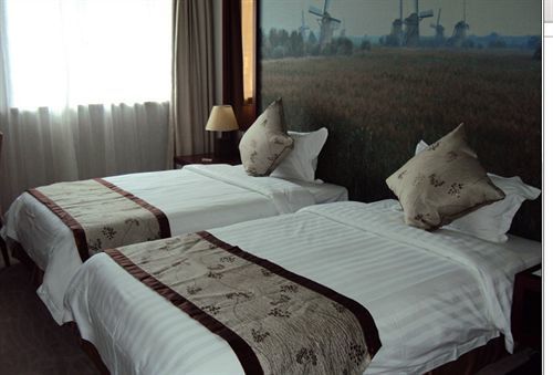 Hotel Holland 3*