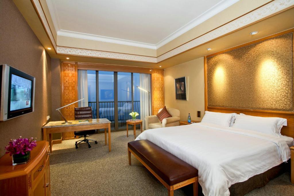 Crowne Plaza Malaren 5*