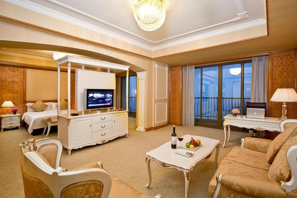 Crowne Plaza Malaren Hotel Shanghai