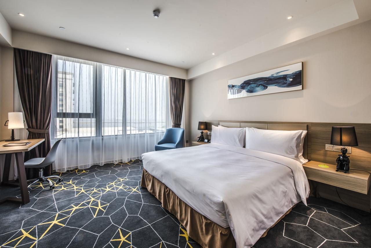Hotel Q-box Sanjiagang -offer Pudong International Airport And Shuttle Shanghai