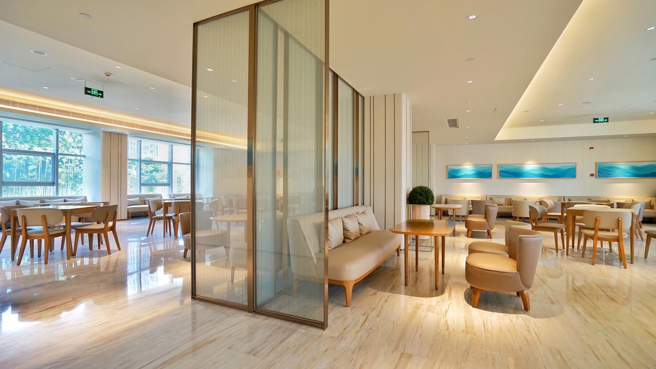 Hotel Ji Baoshan Youyi Road 3*