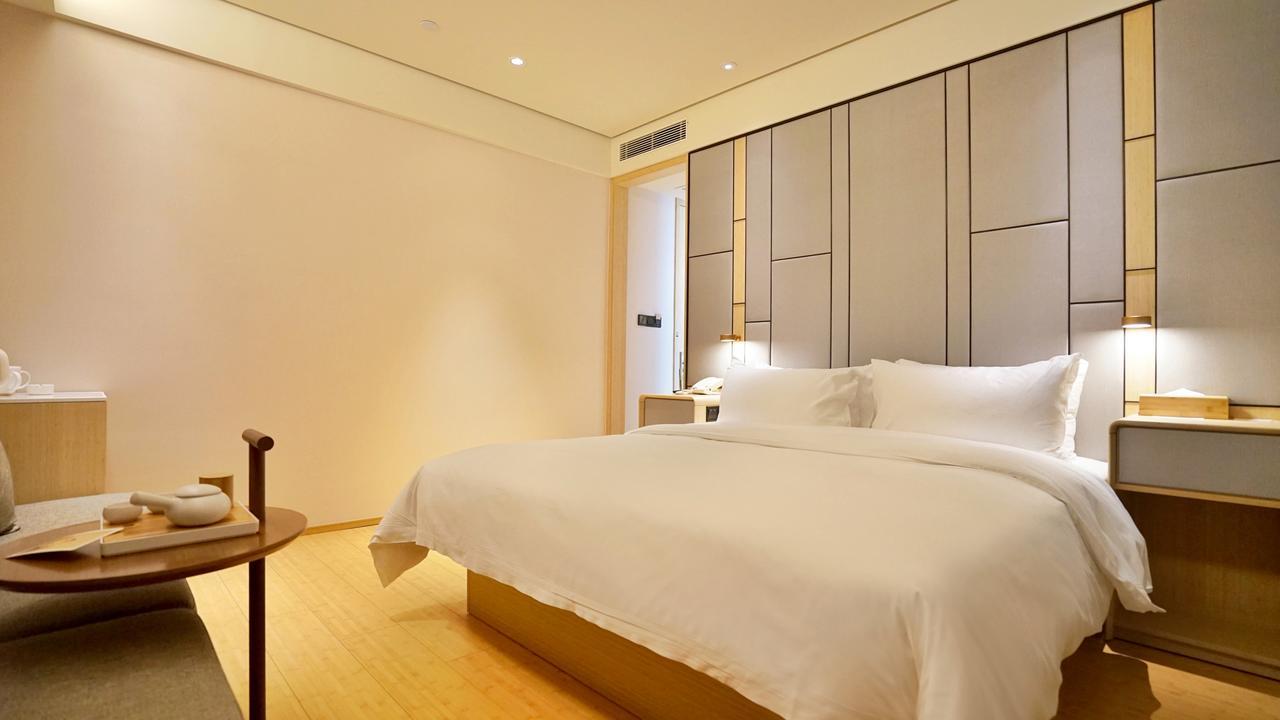 Hotel Ji Baoshan Youyi Road 3*