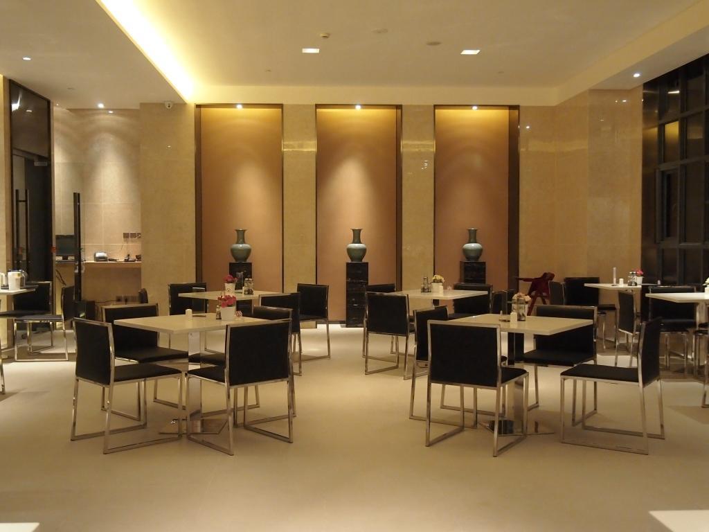 Jinjiang Select International Tourist Chuansha Subway Station Hotel