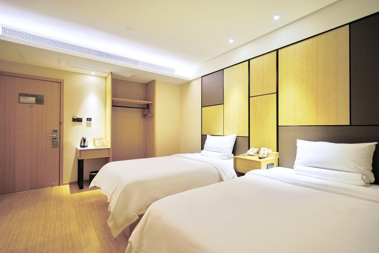 Hotel Ji Hongqiao Airport Huqingping Highway 4*