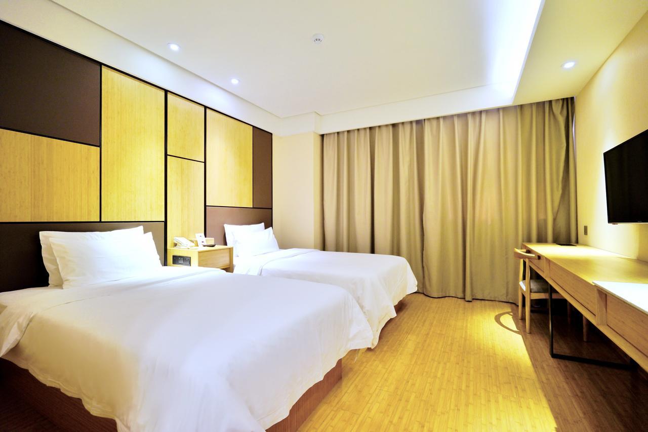 Hotel Ji Hongqiao Airport Huqingping Highway 4*