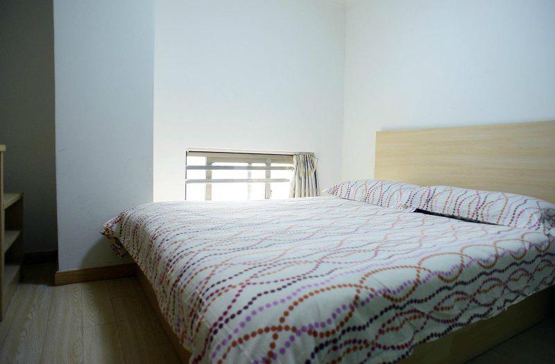 Pod Pudong Airport Disneyland Hotel 2*