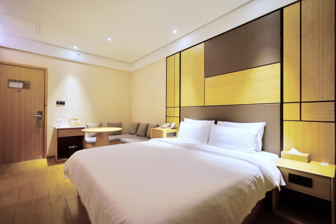 Hotel Ji Hongqiao Airport Huqingping Highway 4*