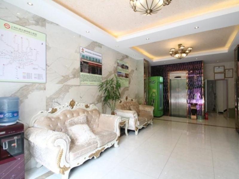 Greentree Alliance Minhang District Hongqiao Hub Huanghua Road 3*