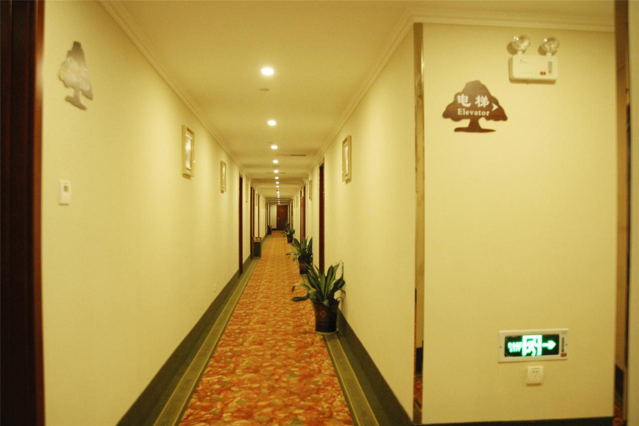 Hotel Greentree Alliance Minhang Jiaotong University 3*