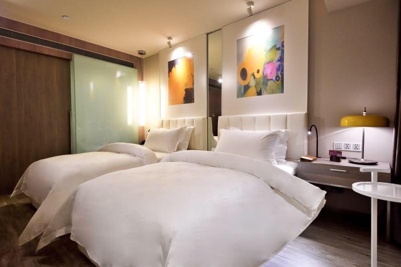 Jinjiang Metropolo Hua Ting Hotel 3*
