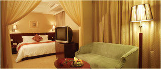 Hotel Ramada Wujiaochang 4*